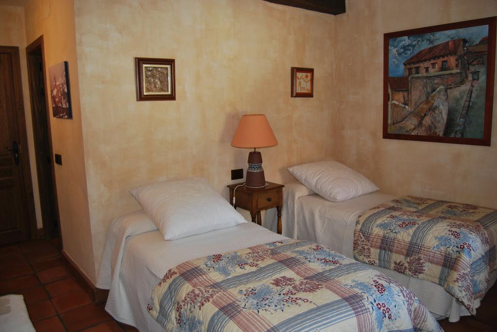 La Casa De San Gil Pension Atienza Kamer foto